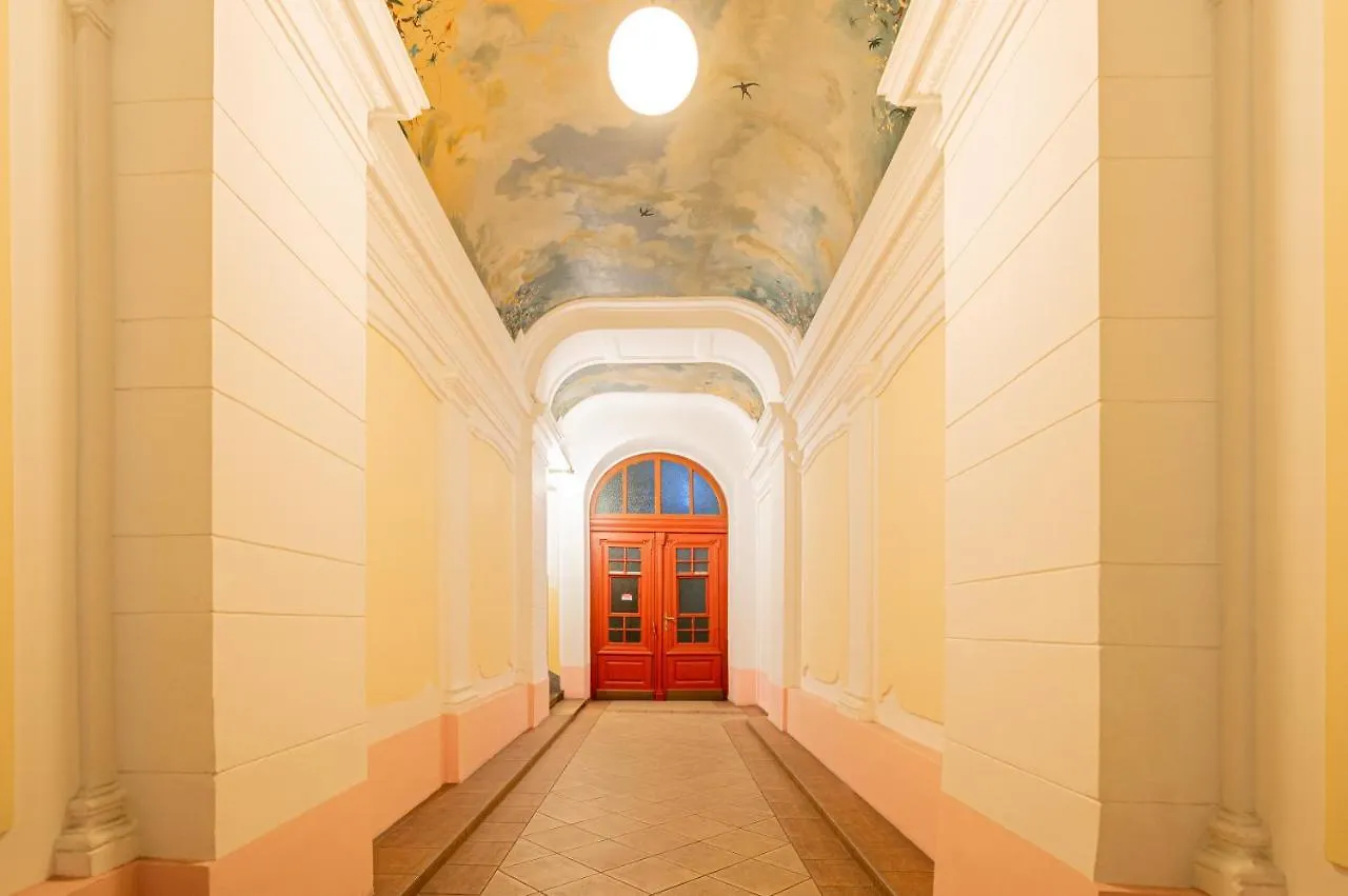 Apartment Charming Apt Perfect For 4-6 Tram, Self-Checkin Vienna