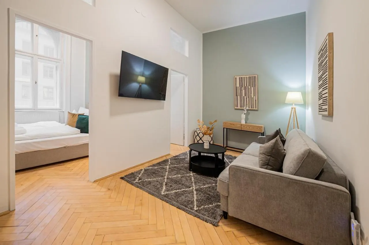 Charming Apt Perfect For 4-6 Tram, Self-Checkin Vienna